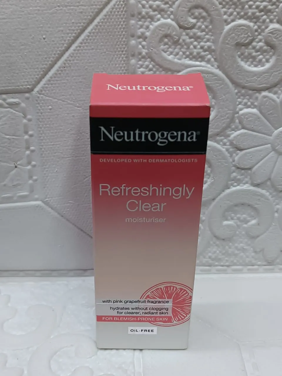 Neutrogena Refreshing Clear Moisturiser 50ml