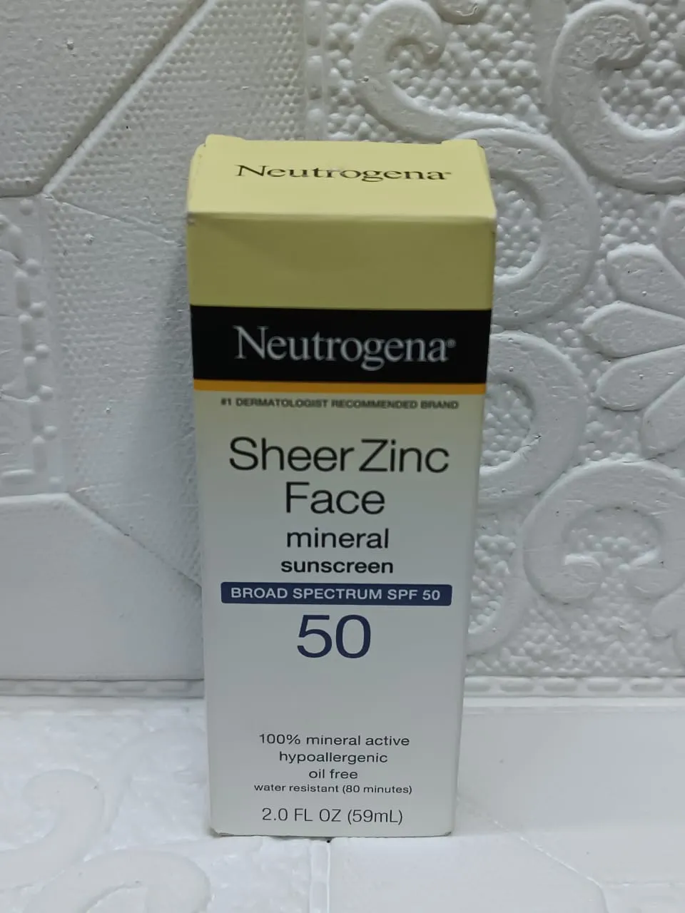 Neutrogena Sheer Zinc Dry-Touch Sunscreen Broad Spectrum SPF 50 59ml