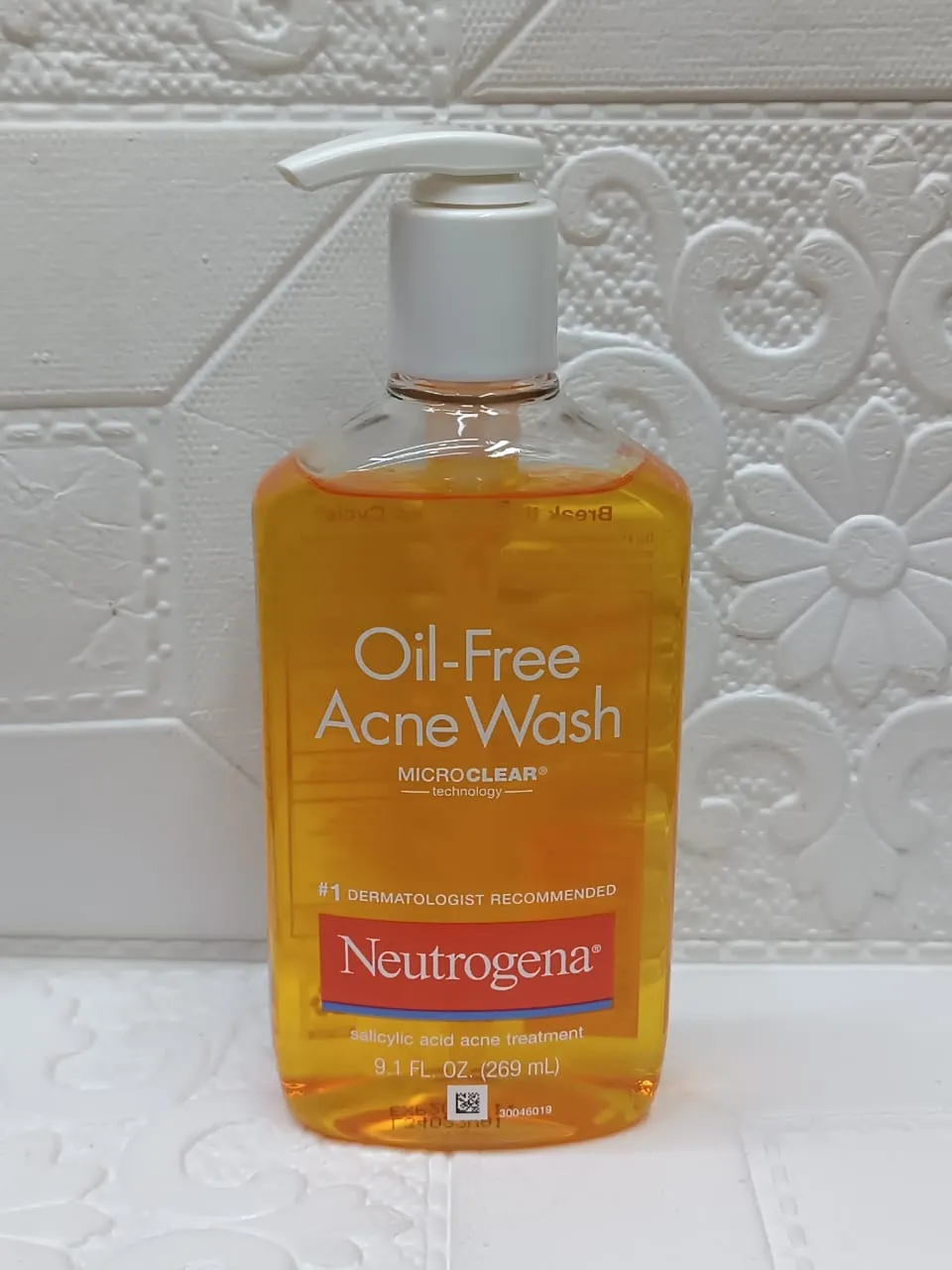 Neutrogena Oil Free Acne Wash 9.1FL OZ (269ml)