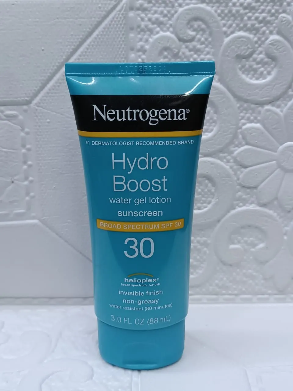 Neutrogena Hydro Boost Water Gel Lotion SPF30 Sunscreen 88ml