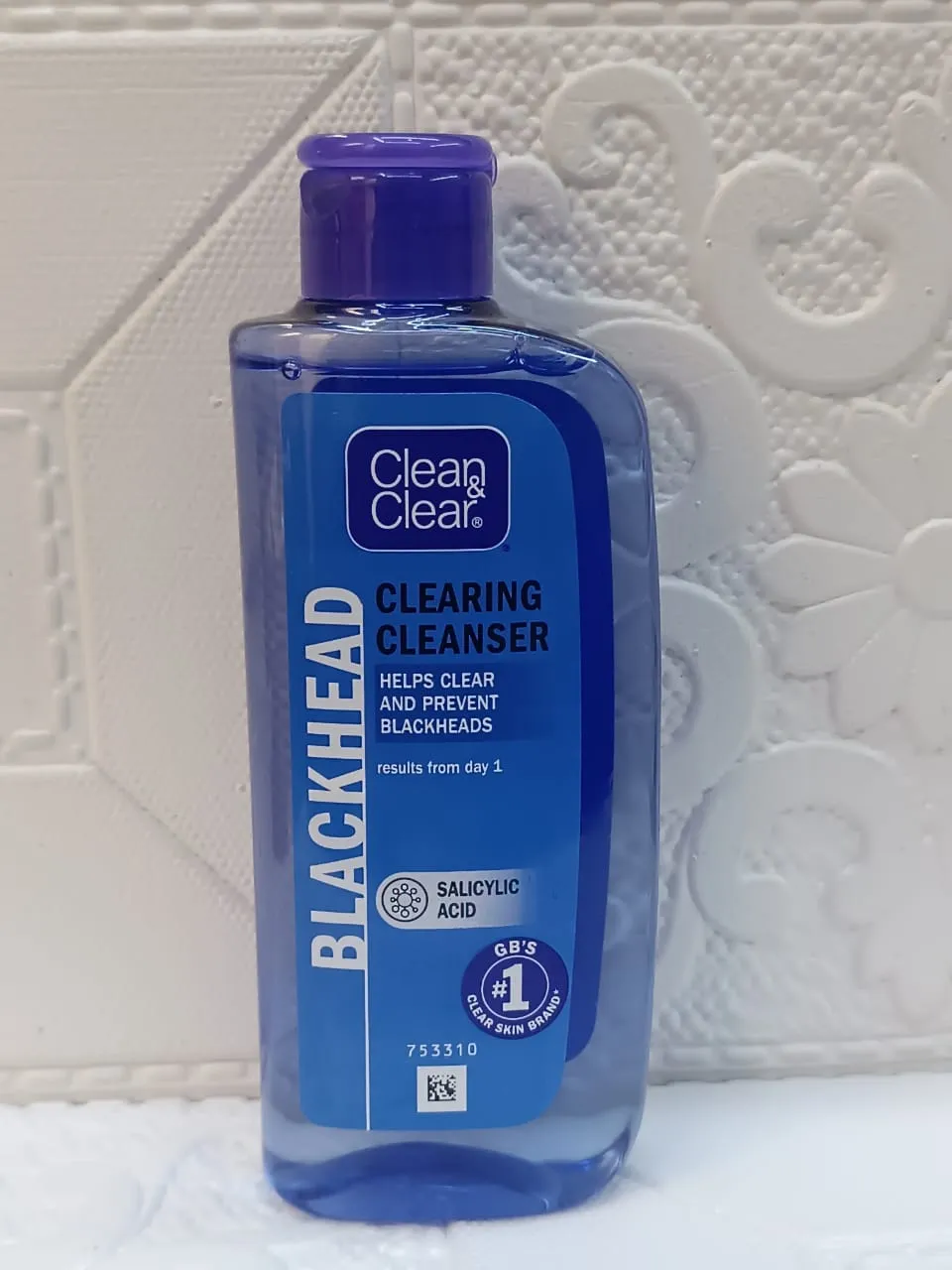 Clean & Clear Blackhead Clearing Cleanser 200ml